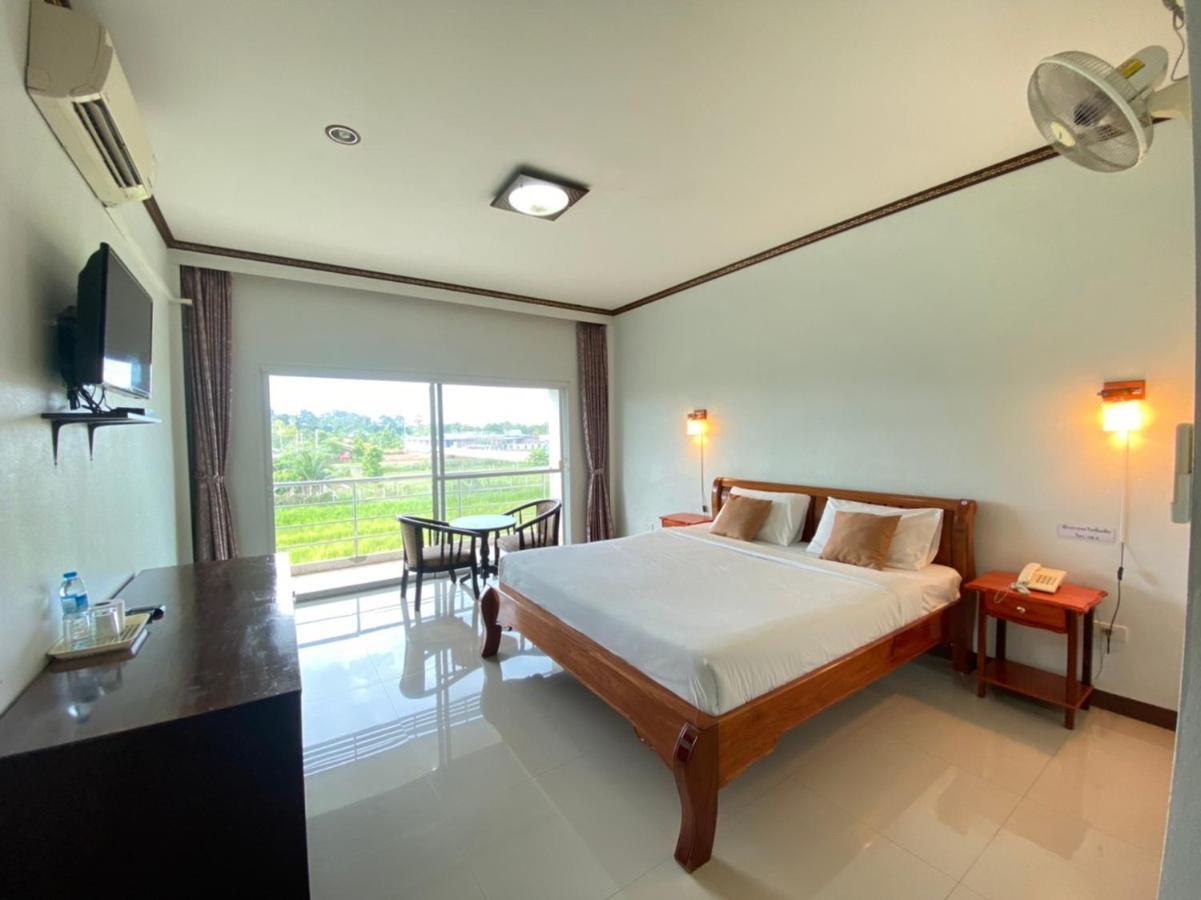 Mayuree Resort Udon Thani Exterior photo